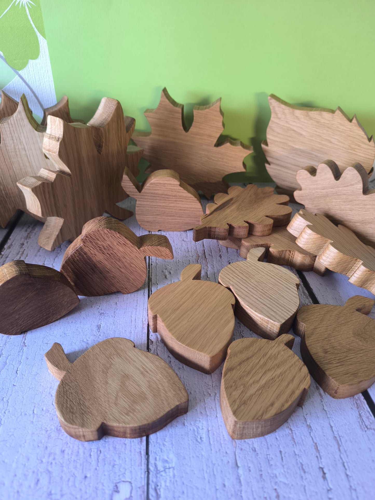 Blätter & Eicheln aus Eichenholz – Handgemachte Holzdeko