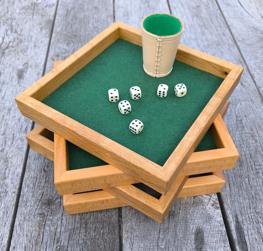 Würfelbrett aus Eichen- oder Buchenholz – Handgefertigtes Spielbrett mit Filzeinlage