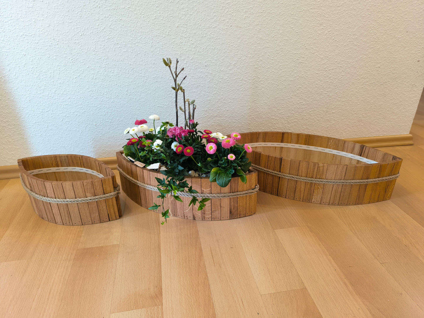 Pflanzschale Schiffchen aus Eichenholz – Handgefertigtes Holzpflanzgefäß maritim in 3 Größen